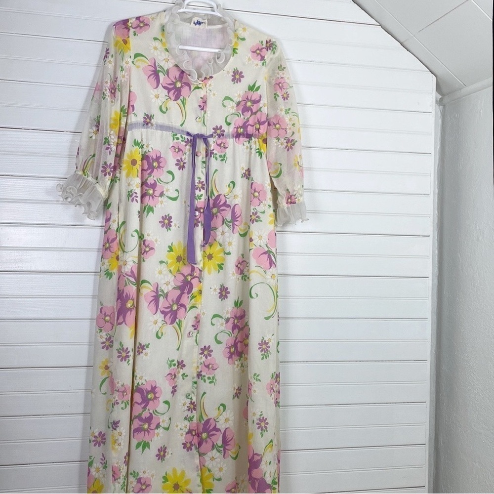 Feiner Fashions Vintage Floral House Coat